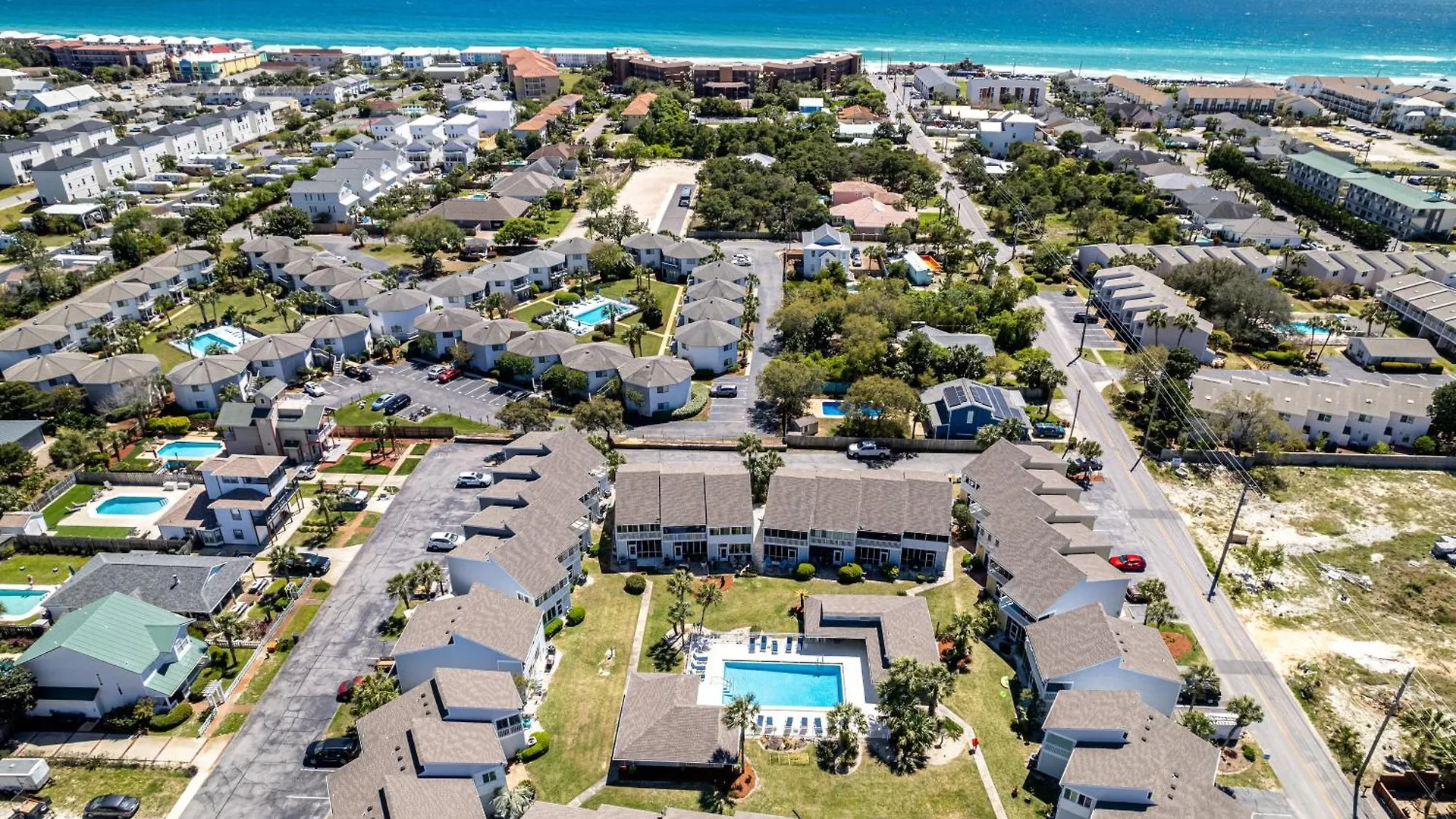 Apartment Inlet Reef 616- By Holiday Isle Properties Destin